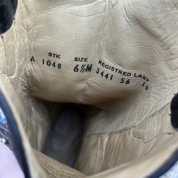 Corral Vintage Leather Black & Teal Bedazzled Angel Wing and Cross Cowboy Boots - Picture 10 of 10